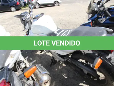 LOTE 113 - VEÍCULO; MARCA/MODELO: HONDA/CB 300R FAB/MOD: 2012/2012 PLACA: OLC4566 CHASSI: 9C2NC4310CR070378