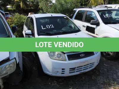 LOTE 002 - VEÍCULO: MARCA/MODELO: FORD/FIESTA 1.6 FLEX; FAB/MOD: 2009/2009; PLACA: JSN7258; CHASSI: 9BFZF55P598433813