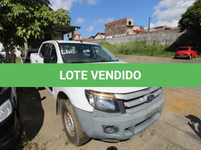 LOTE 048 - VEÍCULO; MARCA/MODELO: I/FORD RANGER XL CD4 22; FAB/MOD: 2013/2013; PLACA: OUM5311; CHASSI: 8AFAR23JXDJ127860