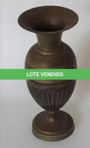 LOTE 020 - VASO