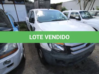 LOTE 119 - VEÍCULO; MARCA/MODELO: I/FORD RANGER XL CD4 22 FAB/MOD: 2012/2013 PLACA: OKS2896 CHASSI: 8AFAR23J5DJ064683