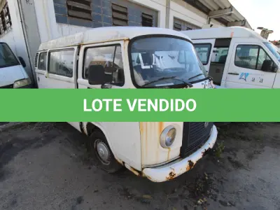 LOTE 046 - SUCATA DE VEÍCULOS:    KOMBI LOTAÇÃO, CHASSI 9BWGF07X68P023503    COURIER RONTAN, CHASSI 9BFNSZPPA5B979396