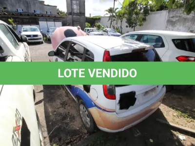 LOTE 060 - VEÍCULO; MARCA/MODELO: FORD/FIESTA 1.6 FLEX FAB/MOD: 2011/2012 PLACA: NZM8689 CHASSI: 9BFZF55P3C8272563