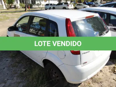 LOTE 008 - VEÍCULO: MARCA/MODELO: FORD/FIESTA 1.6 FLEX; FAB/MOD: 2009/2009; PLACA: JSL5349; CHASSI: 9BFZF55P198422338