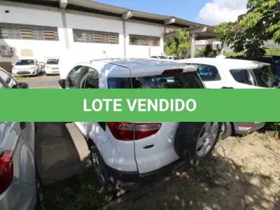 LOTE 068 - VEÍCULO; MARCA/MODELO: FORD/ECOSPORT S 1.6 FAB/MOD: 2012/2013 PLACA: OKS8670 CHASSI: 9BFZB55P1D8764828