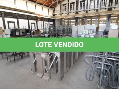 LOTE 002 - DIVERSOS MATERIAIS DE ESCRITÓRIO COMPOSTO DE: CATRACAS, MESAS PARA COMPUTADOR, CADEIRAS FIXAS E GIRATÓRIAS, REFRIGERADORES, FOGÕES, BOTIJÕES, BEBEDOUROS, PURIFICADORES DE ÁGUA, APARELHOS TELEFÔNICOS, RACK DE FERRO, QUADROS DE AVISO, MESAS PARA ESCRITÓRIO, ARMÁRIOS EM MADEIRA, GAVETEIROS EM MADEIRA, BANCOS EM MADEIRA, BAÚ EM MADEIRA, TELEVISOR, CAFETEIRAS, FORNOS DE MICROONDAS, PORTA PASTAS SUSPENSAS DE FERRO