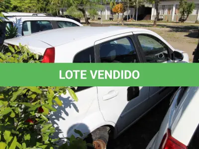 LOTE 002 - VEÍCULO: MARCA/MODELO: FORD/FIESTA 1.6 FLEX; FAB/MOD: 2009/2009; PLACA: JSN7258; CHASSI: 9BFZF55P598433813