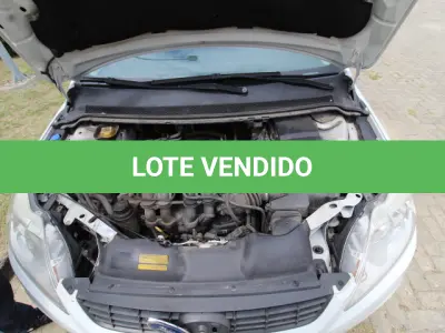 LOTE 010 - VEÍCULO - FORD FOCUS HC FLEX, ANO/MOD 2011/2012.