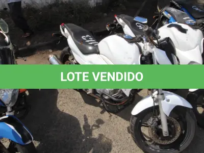 LOTE 113 - VEÍCULO; MARCA/MODELO: HONDA/CB 300R FAB/MOD: 2012/2012 PLACA: OLC4566 CHASSI: 9C2NC4310CR070378