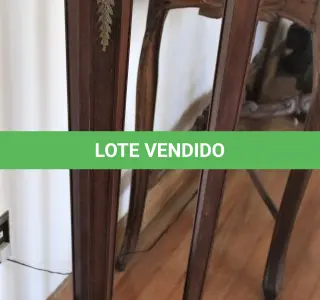 LOTE 063 - APARADOR