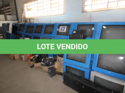 LOTE 004 - DIVERSOS MATERIAIS DE ESCRITÓRIO COMPOSTO DE: MONITORES EDUCACIONAIS, CAMERAS FOTOGRAFICAS, APARELHOS DE GPS, SISTEMA DE DECODIFICACAO, PROJETOR DE SLIDES, CAMERA DE BUSCA E RESGATE EM ESCOMBROS, RASTREADORES PORTÁTEIS, APARELHOS MULTIMÍDIA, FILMADORAS, CAMERAS PARA CIRCUITO, COLETORES DE DADOS, APARELHOS EXPLOSIMETRO, GRAVADOR DE DVD, MEGOMETRO DIGITAL