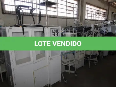 LOTE 011 - DIVERSOS MATERIAIS HOSPITALARES COMPOSTO DE: FOCOS DE LUZ, TENSIOMETROS, BALANÇAS, CADEIRAS DE RODAS, RELÓGIOS PARA LABORATÓRIOS, AUTOCLAVES, SISTEMA DE COMPRESSÃO PARA AUXÍLIO AO RETORNO VENOSO, APARELHOS NEGATOSCÓPIO, ASPIRADOR CIRÚRGICO, OXIMETROS DE PULSO, OSCILOSCÓPIOS ANALÓGICOS, CARROS DE RAIO X, NEGATOSCÓPIOS, APARELHO DE HEMODIÁLISE, POLTRONA PARA HEMODIÁLISE, BERÇOS, CENTRÍFUGA, CARRO DE ANESTESIA, MONITORES PARA MONITORIZAÇAO DE PACIENTE, CAIXAS CIRUÚRGICAS, ARMÁRIOS VITRINE, CADEIRAS DE BANHO, APARELHO DE ULTRA-SOM, MONITOR MULTIPARAMETRICO, MESA HOSPITALAR AUXILIAR