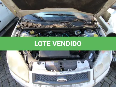 LOTE 021 - VEÍCULO: MARCA/MODELO: FORD/FIESTA 1.6 FLEX; FAB/MOD: 2009/2009; PLACA: JSL3666; CHASSI: 9BFZF55P598434217