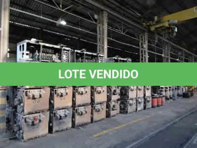 LOTE 017 - DIVERSOS MATERIAIS MOTORES COMPOSTO DE:  MOTORES DE TRAÇÃO DE CORRENTE CONTINUA, BOBINAS DE CAMPO INDUZIDO, CARCAÇA DE FERRO, MOTORES GERADORES E MOTOR COMPRESSOR