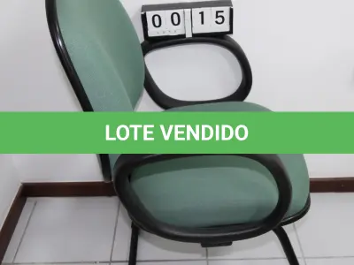 LOTE 015 - LOTE - 0015 - CADEIRA DIRETOR FIXA C/ BRAÇO