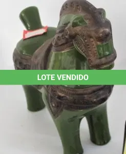 LOTE 126 - PEÇA DE DECORAÇÃO