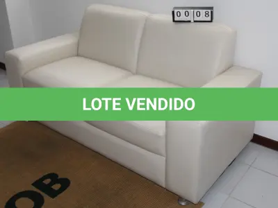 LOTE 008 - LOTE - 0008 - SOFÁ 2 LUGARES CORINO