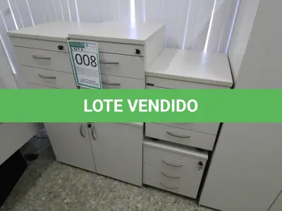 LOTE 008 - MÓVEIS PARA ESCRITÓRIO