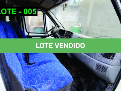 LOTE 005 - VEÍCULO - FIAT DUCATO VAN, 2001/2002, DIESEL.