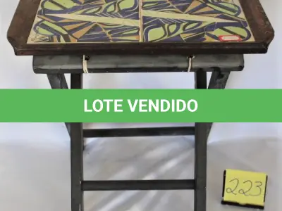 LOTE 223 - MESA