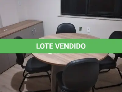 LOTE 008 - MÓVEIS PARA ESCRITÓRIO