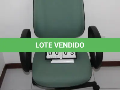 LOTE 003 - LOTE - 0003 - CADEIRA PRESIDENTE GIRATÓRIA C/ BRAÇO