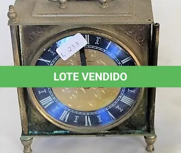LOTE 233 - RELÓGIO