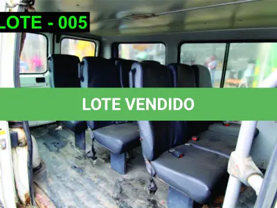 LOTE 005 - VEÍCULO - FIAT DUCATO VAN, 2001/2002, DIESEL.