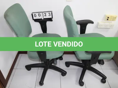 LOTE 023 - LOTE - 0023 - CADEIRA SECRETÁRIA GIRATÓRIA C/ BRAÇO CONJ. 2 PÇS.