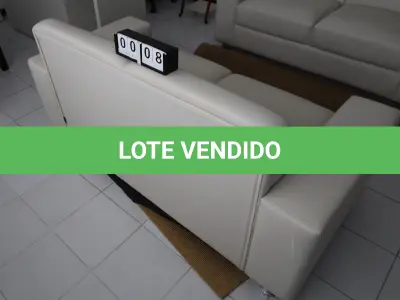 LOTE 008 - LOTE - 0008 - SOFÁ 2 LUGARES CORINO