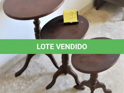 LOTE 099 - MÓVEL