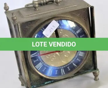 LOTE 233 - RELÓGIO