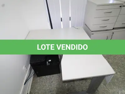 LOTE 008 - MÓVEIS PARA ESCRITÓRIO