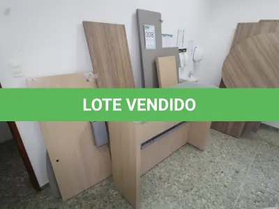 LOTE 008 - MÓVEIS PARA ESCRITÓRIO