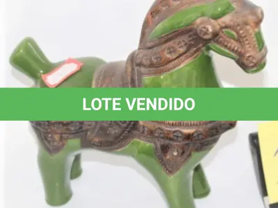 LOTE 126 - PEÇA DE DECORAÇÃO