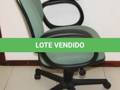 LOTE 096 - LOTE - 0096 - CADEIRA DIRETOR GIRATÓRIA C/ BRAÇO