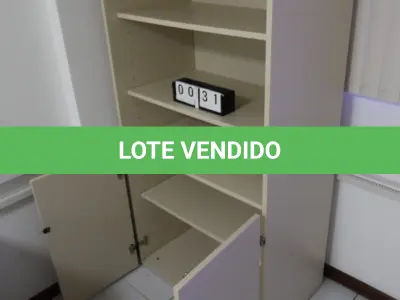 LOTE 031 - LOTE - 0031 - ARMÁRIO 2 PORTAS C/ PRATELEIRA