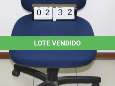 LOTE 232 - LOTE - 0232 - CADEIRA SECRETÁRIA GIRATÓRIA S/ BRAÇO