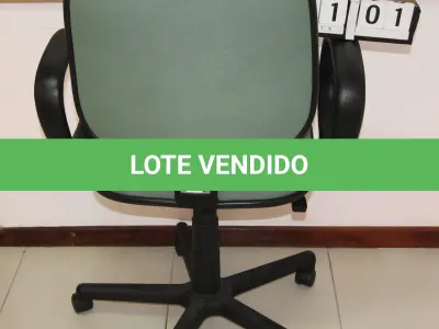 LOTE 101 - LOTE - 0101 - CADEIRA DIRETOR GIRATÓRIA C/ BRAÇO