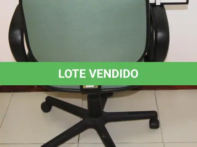 LOTE 097 - LOTE - 0097 - CADEIRA DIRETOR GIRATÓRIA C/ BRAÇO