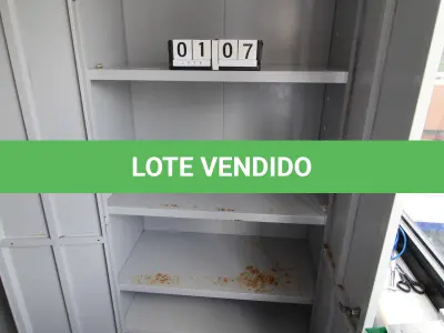 LOTE 107 - LOTE - 0107 - ARMÁRIO 2 PORTAS METAL ALTO