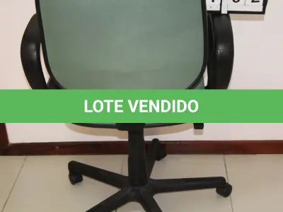 LOTE 102 - LOTE - 0102 - CADEIRA DIRETOR GIRATÓRIA C/ BRAÇO
