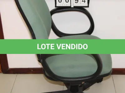 LOTE 094 - LOTE - 0094 - CADEIRA PRESIDENTE GIRATÓRIA C/ BRAÇO