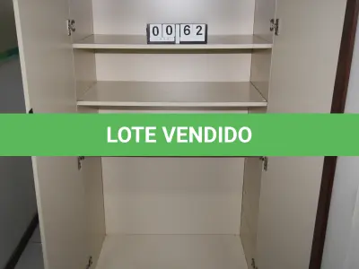 LOTE 062 - LOTE - 0062 - ARMÁRIO 2 PORTAS ALTO