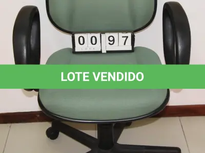 LOTE 097 - LOTE - 0097 - CADEIRA DIRETOR GIRATÓRIA C/ BRAÇO
