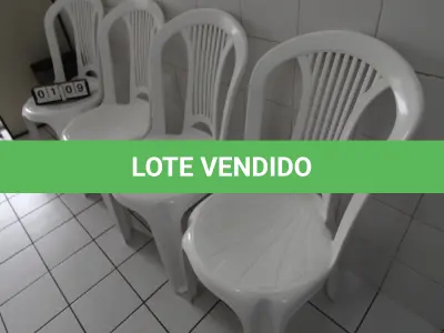 LOTE 109 - LOTE - 0109 - CADEIRA PLÁSTICA CONJ. DE 4 PÇS.