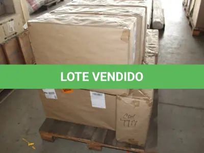 LOTE 057 - MATERIAL DIVERSO