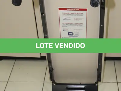 LOTE 138 - LOTE - 0138 - MESA P/ AUDITÓRIO C/ PÉS DOBRÁVEIS