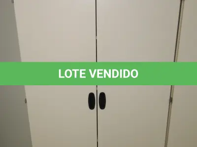 LOTE 126 - LOTE - 0126 - ARMÁRIO 2 PORTAS ALTO