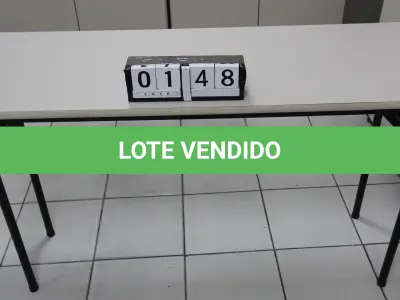 LOTE 148 - LOTE - 0148 - MESA P/ AUDITÓRIO C/ PÉS DOBRÁVEIS